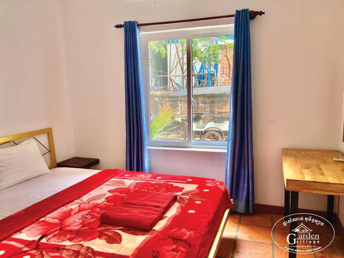 Garden Village Guesthouse & Pool Bar Сиемрип Экстерьер фото